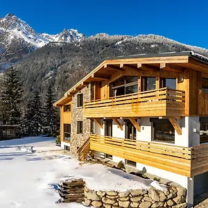  Chalet Josephine, Les Bois France