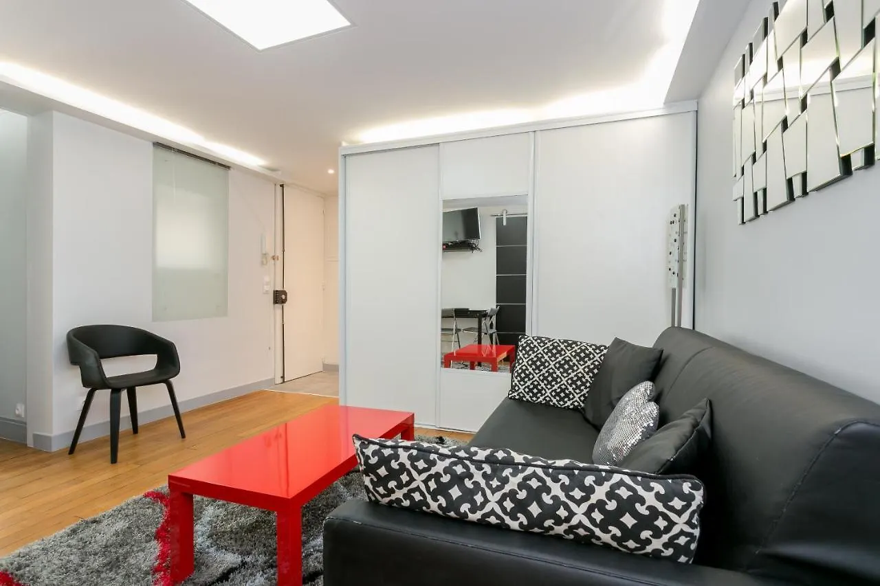 Sourdiere Louvre Vendome With Ac Paris Apartment
